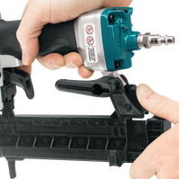 MAKITA Zszywacz pneumatyczny długość od 13 do 38mm 5,7 mm AT638A walizka