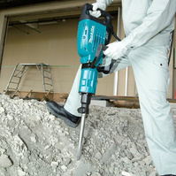 MAKITA Młot udarowy wyburzeniowy 1510W avt HM1317C