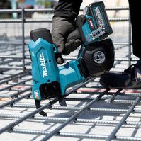MAKITA Wiązarka do zbrojenia zbrojeń 25x29 mm 40V XGT body + Makpac TR001GZ