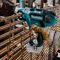 MAKITA Wiązarka akumulatorowa do zbrojeń 18V + walizka Makpac DTR180ZJ