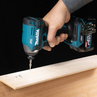 MAKITA Wkrętarka zakrętarka udarowa akumulatorowa 40V 210 Nm XGT TD003GZ