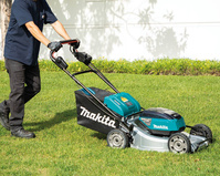 MAKITA Kosiarka samobieżna 2x18V 4x5,0Ah DLM533PT4