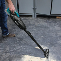 MAKITA Odkurzacz akumulatorowy pionowy 18V 2-biegi DCL182ZB