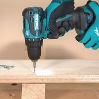 MAKITA Wiertarko-wkrętarka akumulatorowa 18V 65Nm DDF490Z zestaw 1x3,0Ah