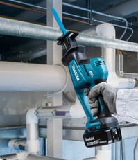 MAKITA Piła szablasta posuwowa 18V 2x5,0Ah DJR189RTJ