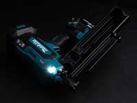 MAKITA Gwoździarka akumulatorowa 18V 50-90 mm zestaw aku 1x5,0Ah DBN901ZK