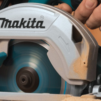 MAKITA Akumulatorowa pilarka tarczowa 18V 165 mm DHS680Z