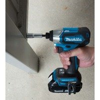 MAKITA Akumulatorowa wkrętarka zakrętarka udarowa 18V 140 Nm DTD155Z