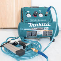 MAKITA Kompresor sieciowy 7,6 l 9,3 bar silnik indukcyjny 1-fazowy MAC210Q