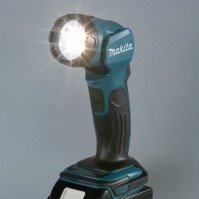 MAKITA Latarka LED 18V / 14,4V Li-Ion 4x LED DML815