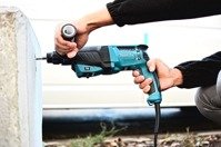 MAKITA Młotowiertarka SDS+ 800W 2,4J HR2630T + główka uchwyt + walizka