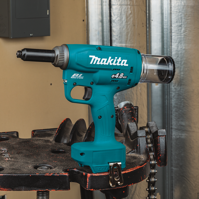 MAKITA Nitownica akumulatorowa 18V 4,8 mm 2x3,0 Ah DRV150RFJ