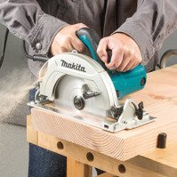 MAKITA Ręczna pilarka tarczowa 190 mm 1600W + szyna 1,5 m + adapter HS7611