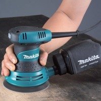 MAKITA Szlifierka mimośrodowa mała jednoręczna 125 mm 300W BO5030