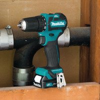 MAKITA Wiertarko-wkrętarka 12V 2x2,0Ah DF332DSAE + zestaw wierteł 8 szt.